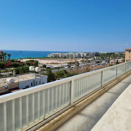 Apartament Diamond Sea View Penthouse Pafos