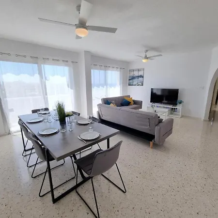 Diamond Sea View Penthouse *